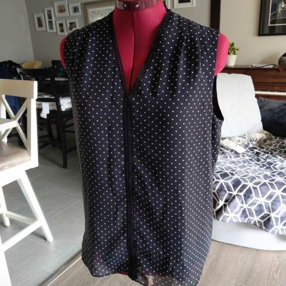 RW&CO size M blouse EUC - Picture 1 of 4